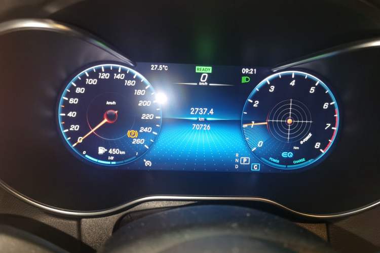Used Mercedes-Benz C-Class 2021 C 260 L Sport Edition Star Collection Odometer Close Up
