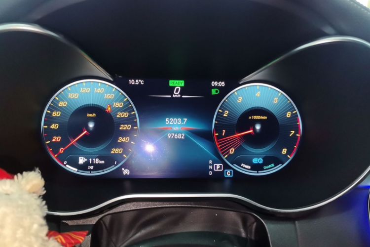 Used Mercedes-Benz C-Class 2021 C 260 L Sport Edition Star Collection Odometer Close Up
