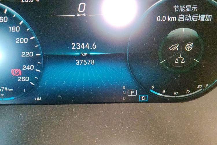 Used Mercedes-Benz C-Class 2021 C 200 L Fashion Edition Sport Version Odometer Close Up