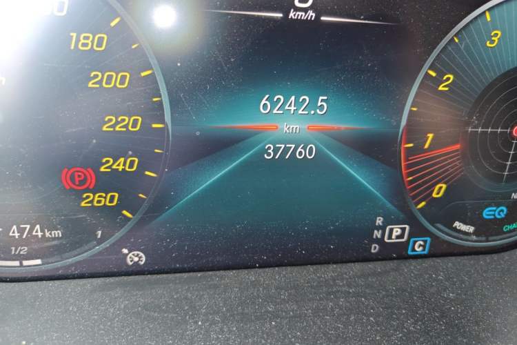 Used Mercedes-Benz C-Class 2021 C 260 L Sport Edition Odometer Close Up
