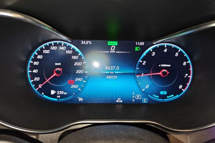 Used Mercedes-Benz C-Class 2021 C 260 L Sport Edition Star Collection Odometer Close Up