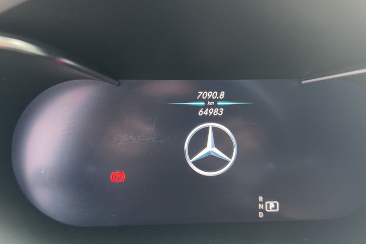Used Mercedes-Benz C-Class 2021 C 260 L Sport Edition Odometer Close Up