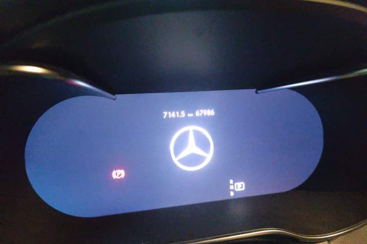 Used Mercedes-Benz C-Class 2021 C 260 L Sport Edition Star Collection Odometer Close Up