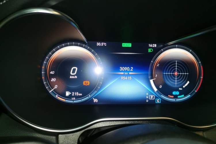 Used Mercedes-Benz C-Class 2021 C 260 L Odometer Close Up