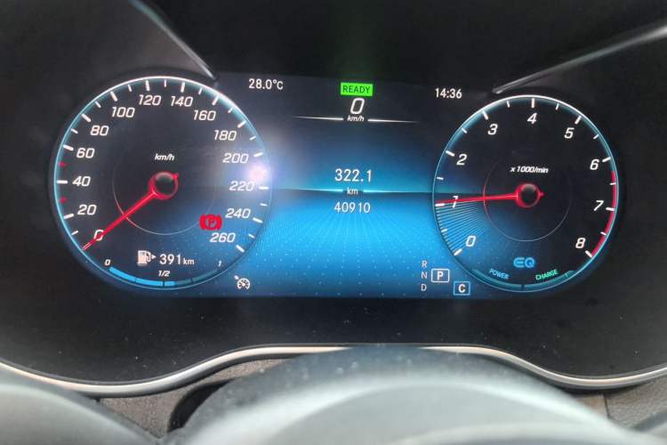 Used Mercedes-Benz C-Class 2021 C 260 L Sport Edition Star Collection Odometer Close Up