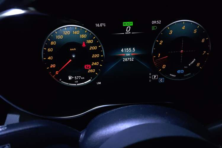 Used Mercedes-Benz C-Class 2021 C 260 L Sport Edition Star Collection Odometer Close Up