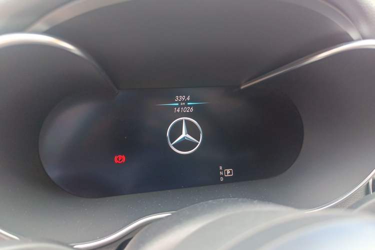 Used Mercedes-Benz C-Class 2021 C 260 L Sport Edition Odometer Close Up