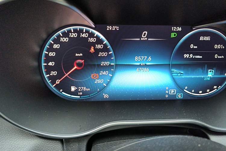 Used Mercedes-Benz C-Class 2021 C 200 L Fashion Edition Sport Version Odometer Close Up