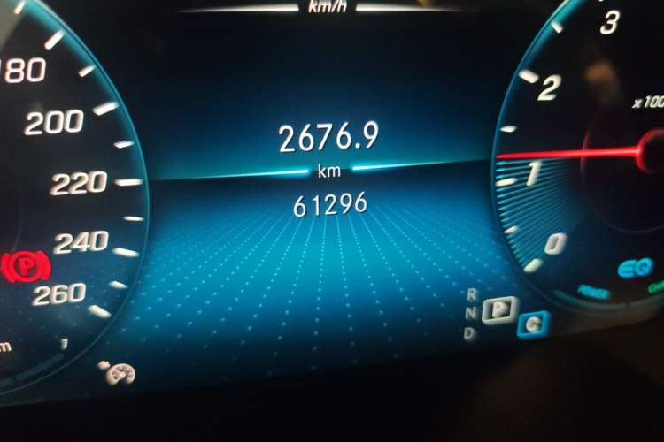Used Mercedes-Benz C-Class 2021 C 260 L Sport Edition Star Collection Odometer Close Up