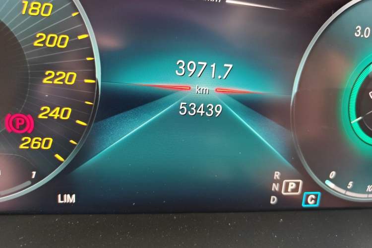 Used Mercedes-Benz C-Class 2021 C 260 L Sport Edition Star Collection Odometer Close Up