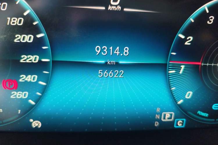 Used Mercedes-Benz C-Class 2021 C 260 L Sport Edition Star Collection Odometer Close Up