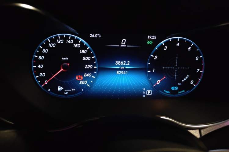 Used Mercedes-Benz C-Class 2021 C 260 L Sport Edition Star Collection Odometer Close Up
