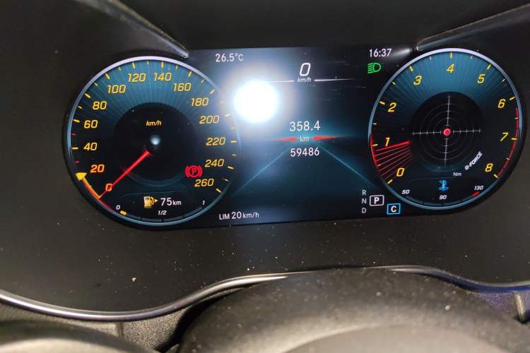 Used Mercedes-Benz C-Class 2021 C 200 L Fashion Edition Sport Version Odometer Close Up