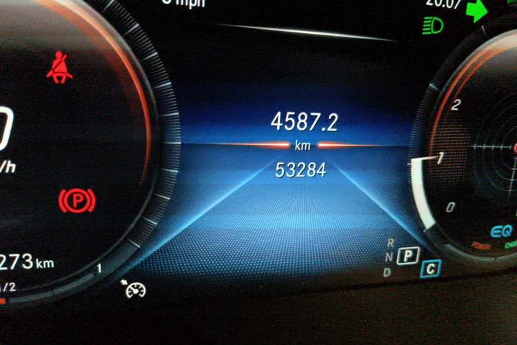 Used Mercedes-Benz C-Class 2021 C 260 L Sport Edition Odometer Close Up