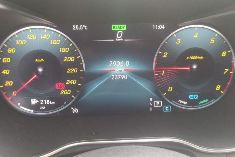 Used Mercedes-Benz C-Class 2021 C 260 L Sport Edition Odometer Close Up