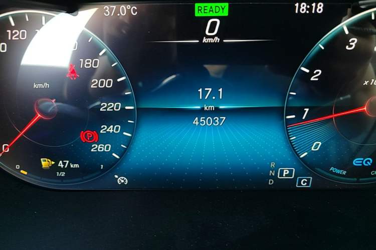 Used Mercedes-Benz C-Class 2021 C 260 L Sport Edition Star Collection Odometer Close Up