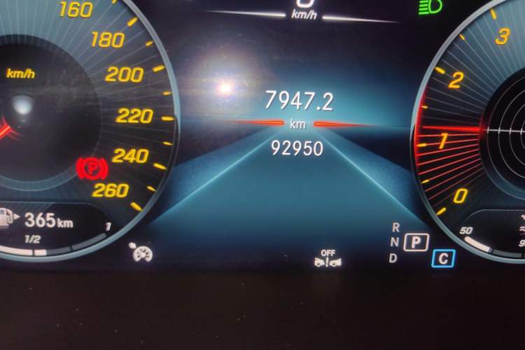 Used Mercedes-Benz C-Class 2021 C 200 L Fashion Edition Sport Version Odometer Close Up