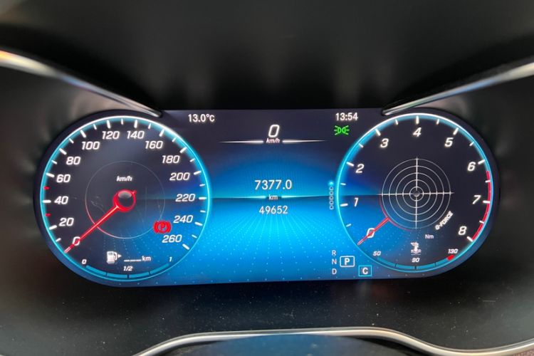 Used Mercedes-Benz C-Class 2021 C 200 L Fashion Edition Sport Version Odometer Close Up