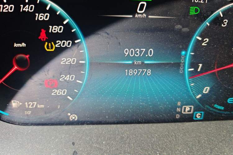 Used Mercedes-Benz C-Class 2021 C 260 L Sport Edition Star Collection Odometer Close Up