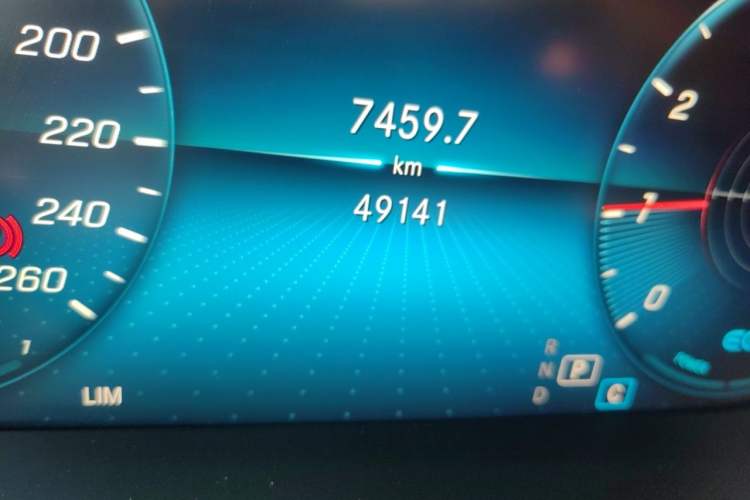 Used Mercedes-Benz C-Class 2021 C 260 L Sport Edition Odometer Close Up