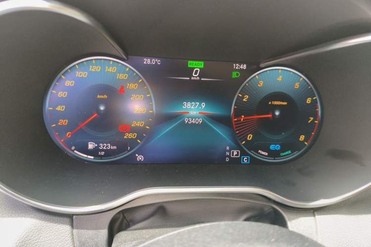 Used Mercedes-Benz C-Class 2021 C 260 L Sport Edition Star Collection Odometer Close Up