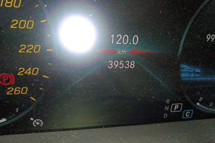 Used Mercedes-Benz C-Class 2021 C 200 L Fashion Edition Sport Version Odometer Close Up