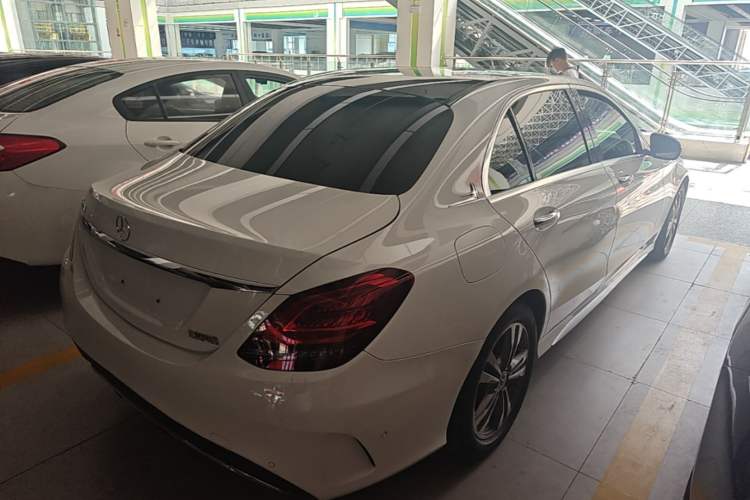 Used Mercedes-Benz C-Class 2021 C 200 L Fashion Edition Sport Version Rear Right 45 Deg