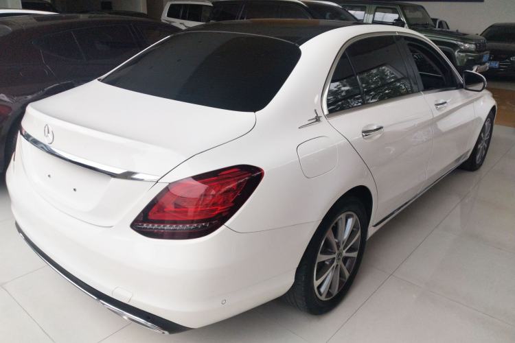 Used Mercedes-Benz C-Class 2021 C 200 L Fashion Model Rear Right 45 Deg