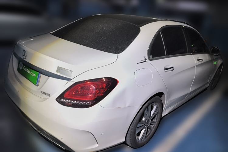 Used Mercedes-Benz C-Class 2021 C 200 L Fashion Model Rear Right 45 Deg