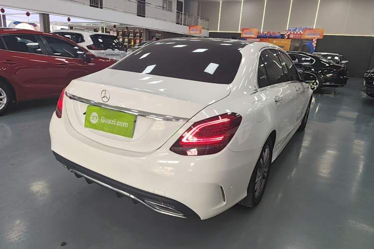 Used Mercedes-Benz C-Class 2021 C 200 L Fashion Edition Sport Version Rear Right 45 Deg