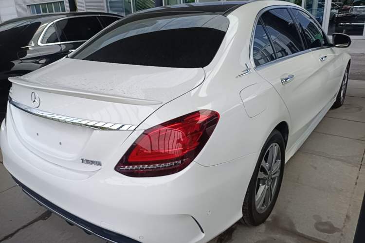 Used Mercedes-Benz C-Class 2021 C 200 L Fashion Edition Sport Version Rear Right 45 Deg