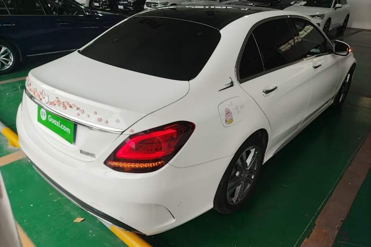 Used Mercedes-Benz C-Class 2021 C 200 L Fashion Edition Sport Version Rear Right 45 Deg