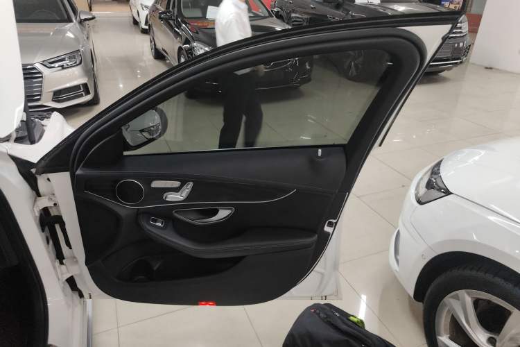Used Mercedes-Benz C-Class 2021 C 260 L Sport Edition Right Front Door Interior