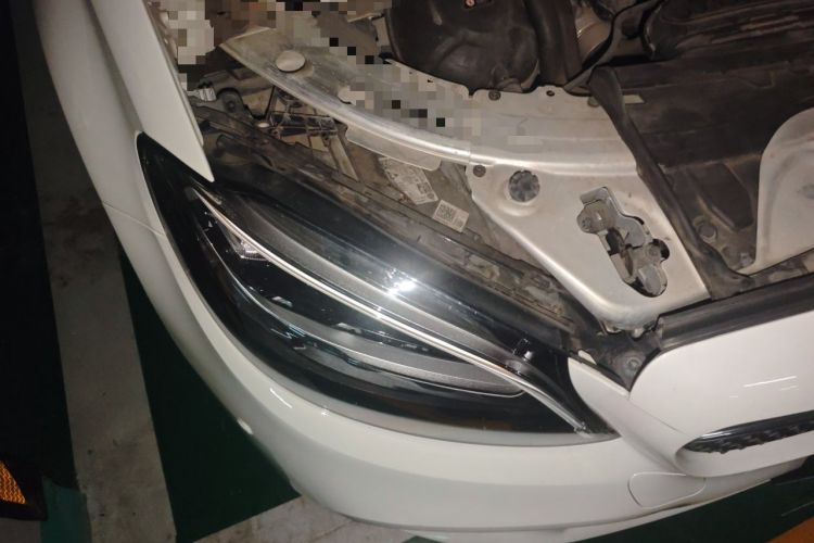 Used Mercedes-Benz C-Class 2021 C 260 L Sport Edition Star Collection Right Front Headlight