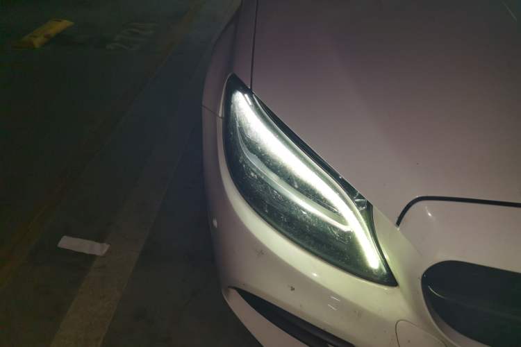 Used Mercedes-Benz C-Class 2021 C 260 L Sport Edition Right Front Headlight