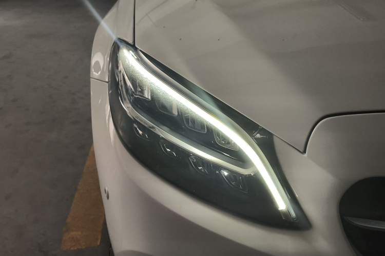Used Mercedes-Benz C-Class 2021 C 260 L Sport Edition Star Collection Right Front Headlight