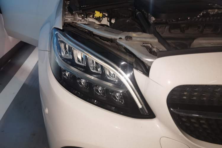 Used Mercedes-Benz C-Class 2021 C 260 L Sport Edition Star Collection Right Front Headlight