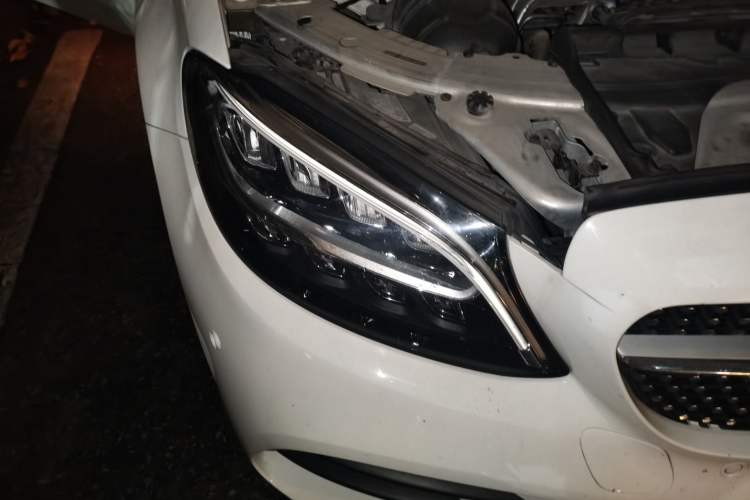 Used Mercedes-Benz C-Class 2021 C 200 L Fashion Edition Sport Version Right Front Headlight