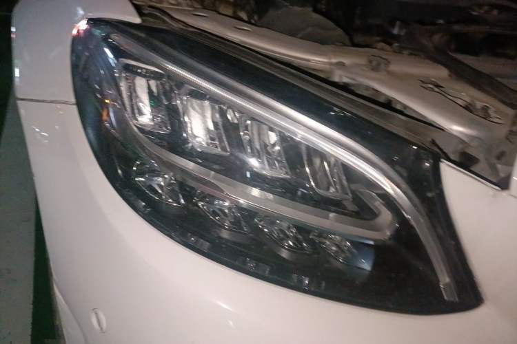 Used Mercedes-Benz C-Class 2021 C 200 L Fashion Edition Sport Version Right Front Headlight