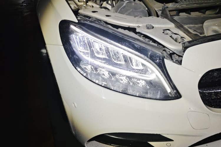 Used Mercedes-Benz C-Class 2021 C 260 L Sport Edition Star Collection Right Front Headlight
