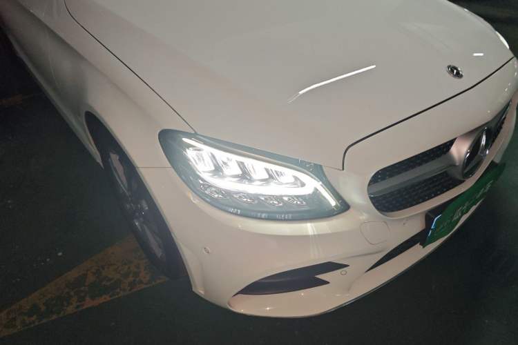 Used Mercedes-Benz C-Class 2021 C 200 L Fashion Edition Sport Version Right Front Headlight
