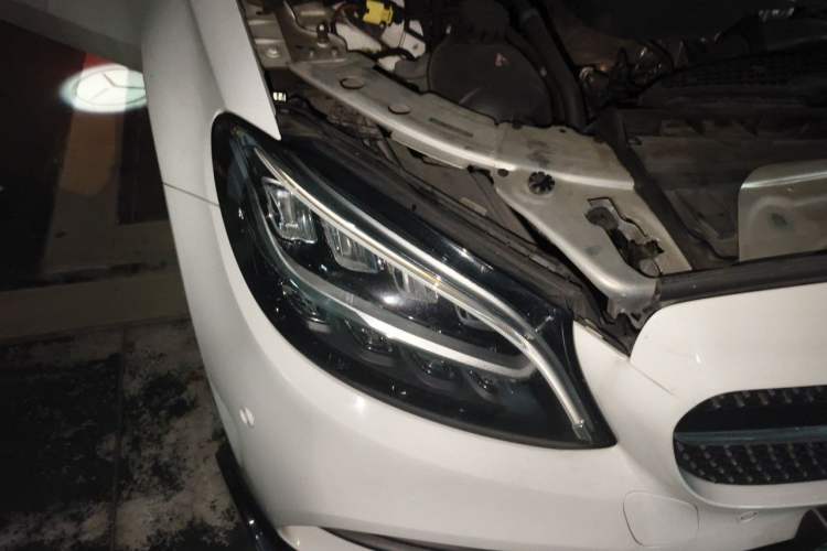 Used Mercedes-Benz C-Class 2021 C 260 L Sport Edition Star Collection Right Front Headlight