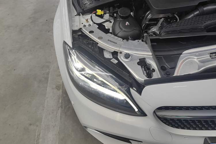 Used Mercedes-Benz C-Class 2021 C 200 L Fashion Edition Sport Version Right Front Headlight