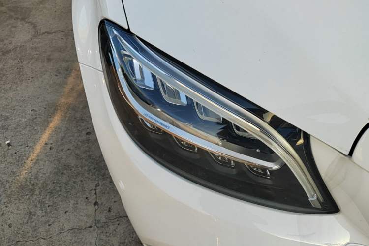 Used Mercedes-Benz C-Class 2021 C 260 L Sport Edition Star Collection Right Front Headlight