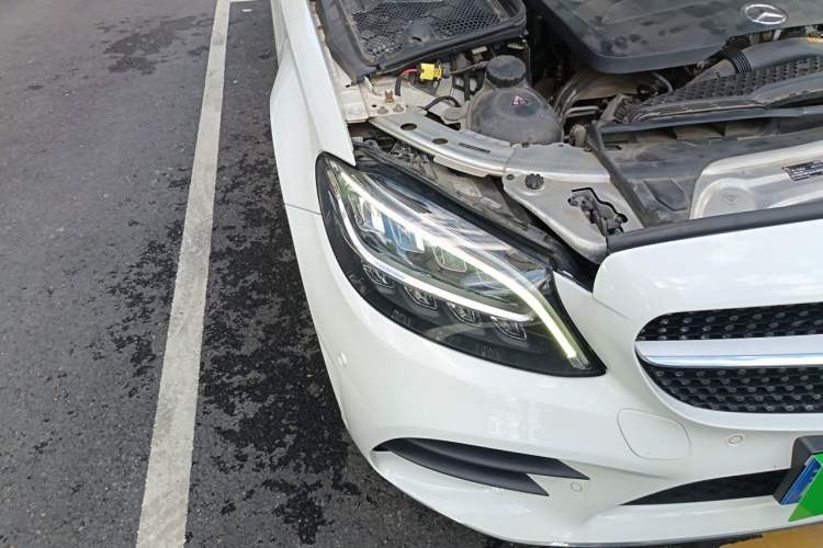 Used Mercedes-Benz C-Class 2021 C 200 L Fashion Edition Sport Version Right Front Headlight