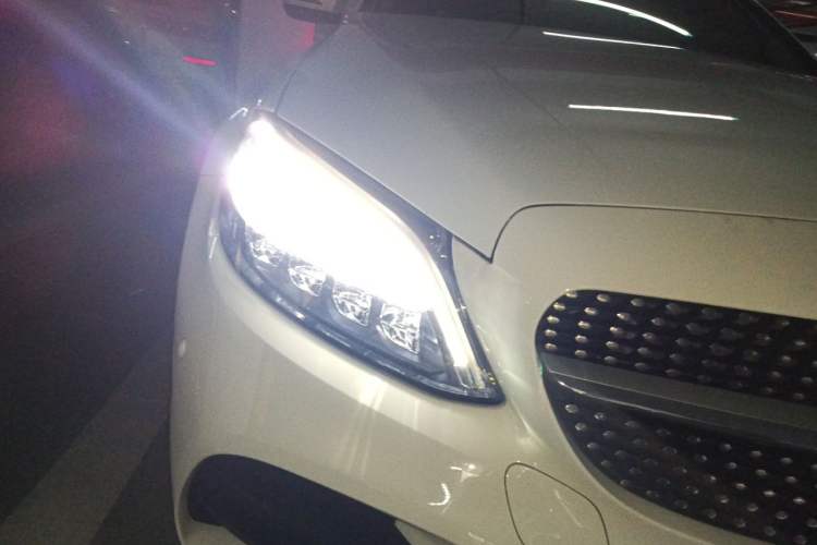 Used Mercedes-Benz C-Class 2021 C 200 L Fashion Edition Sport Version Right Front Headlight