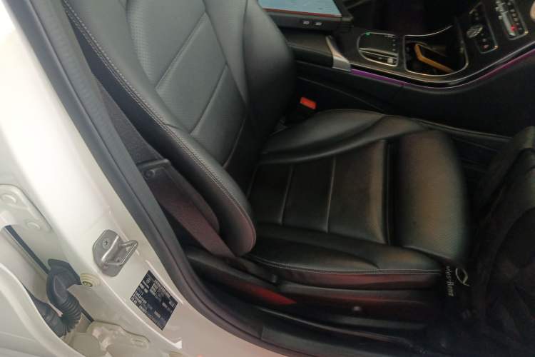 Used Mercedes-Benz C-Class 2021 C 260 L Sport Edition Star Collection Right Front Seat