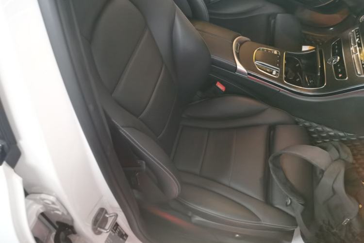 Used Mercedes-Benz C-Class 2021 C 260 L Sport Edition Star Collection Right Front Seat
