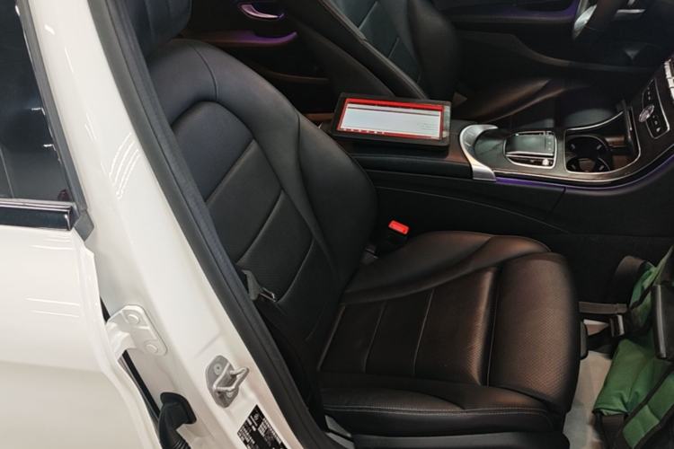 Used Mercedes-Benz C-Class 2021 C 260 L Sport Edition Star Collection Right Front Seat