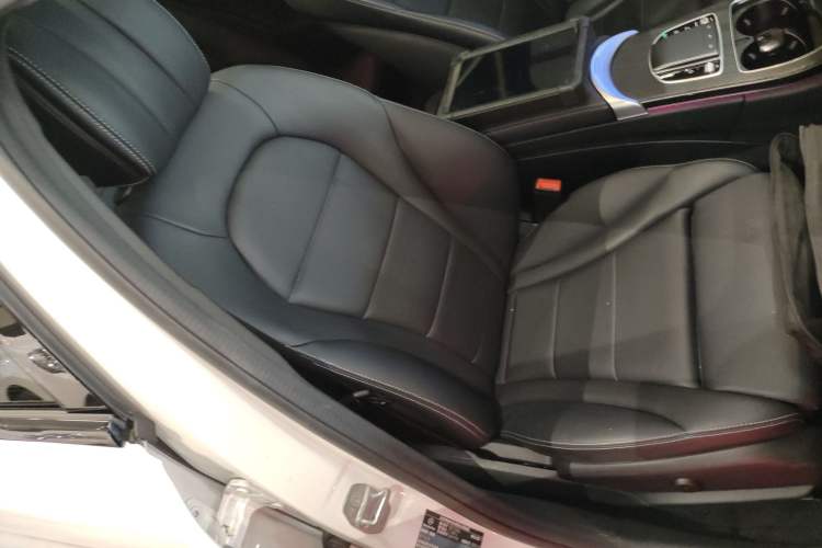 Used Mercedes-Benz C-Class 2021 C 260 L Sport Edition Star Collection Right Front Seat